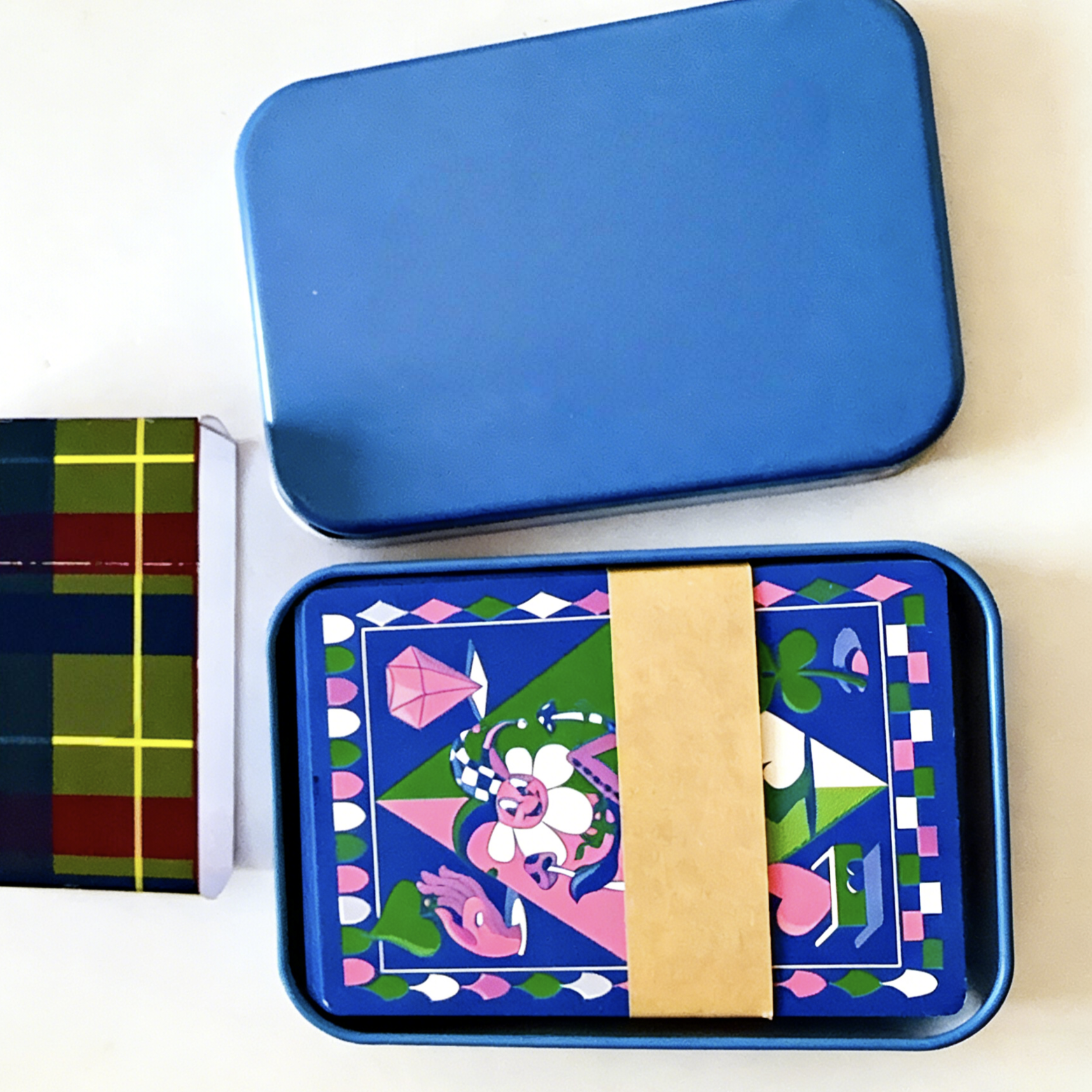 Tin box Playing Cards